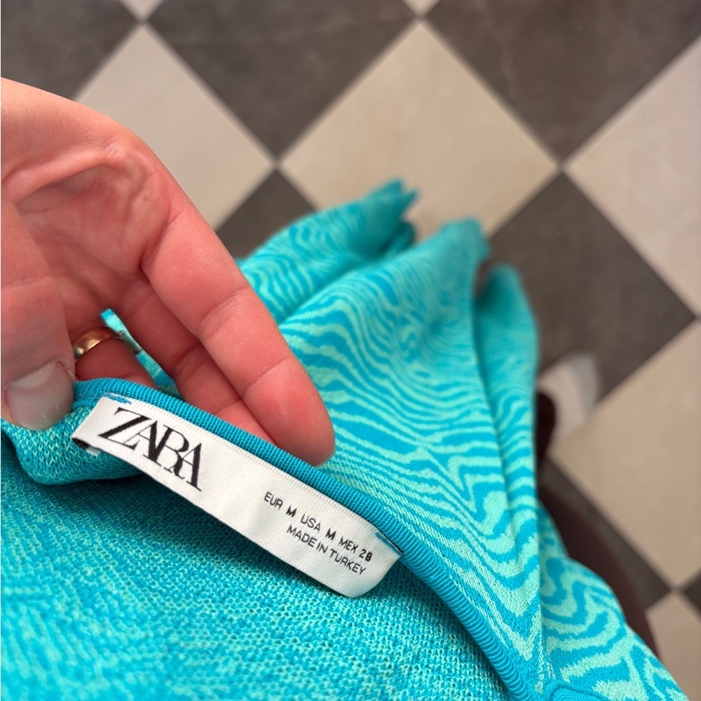 Zara Patterned Dress - Picture 3 of 3